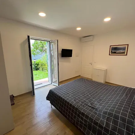 Bikeandclimb Bed & Breakfast *